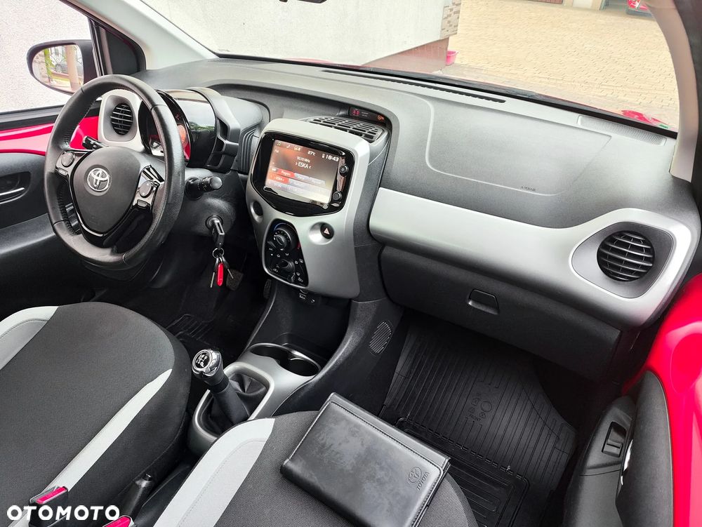 Toyota Aygo x-wave - 18