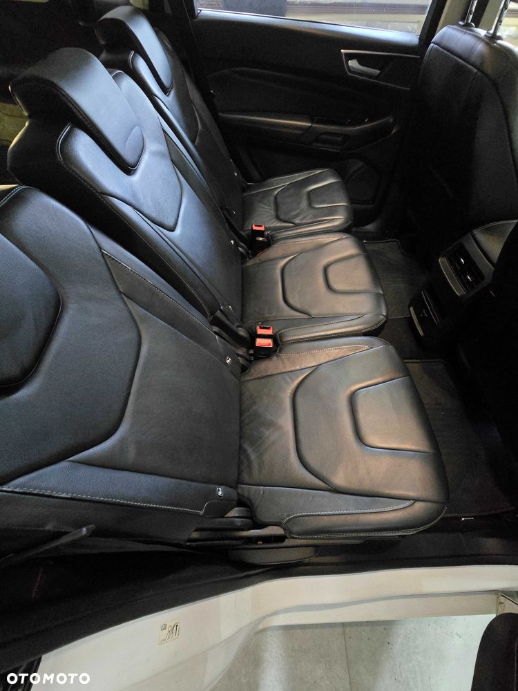 Ford S-Max - 4