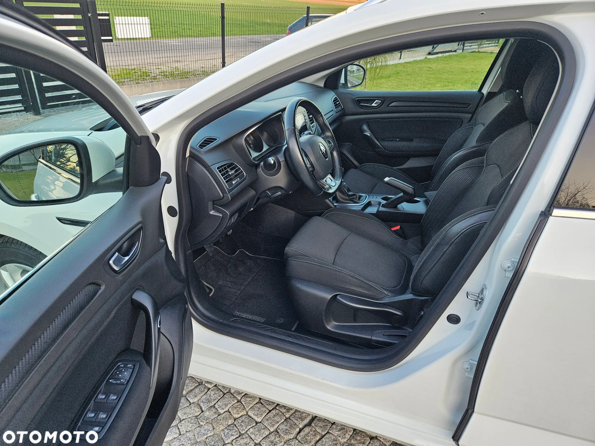 Renault Megane 1.5 dCi Zen - 10