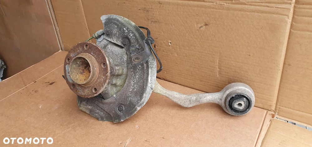 Zwrotnica piasta prawy przód przednia prawa BMW I E81 E87 3 E90 E91 6773210 - 3