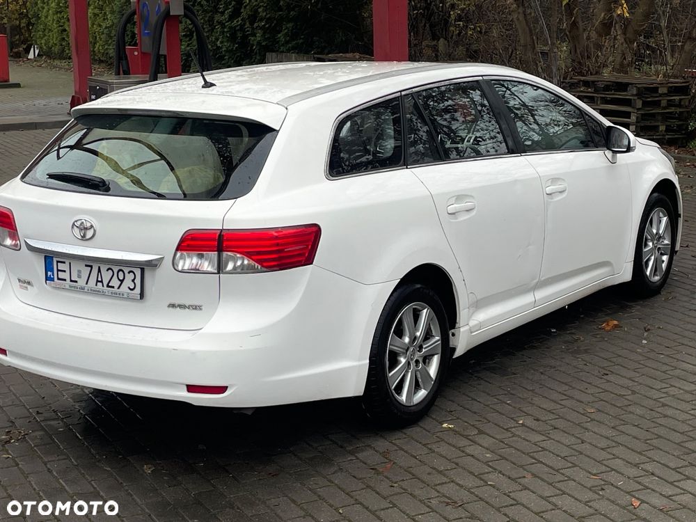Toyota Avensis - 7