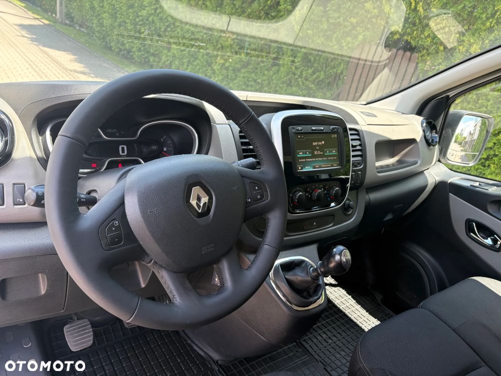 Renault Trafic - 18