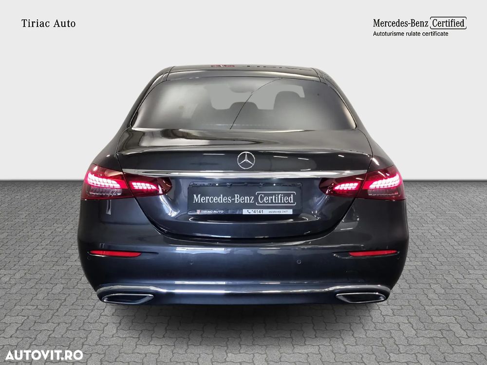 Mercedes-Benz E - 5