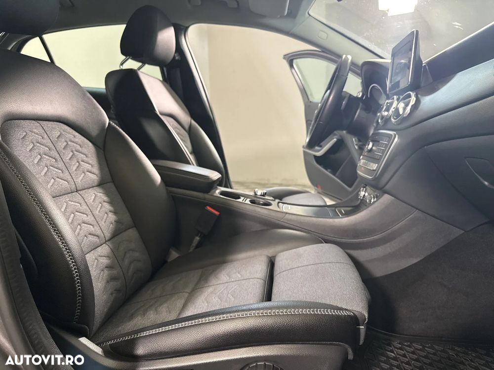 Mercedes-Benz GLA 200 d Aut. - 12