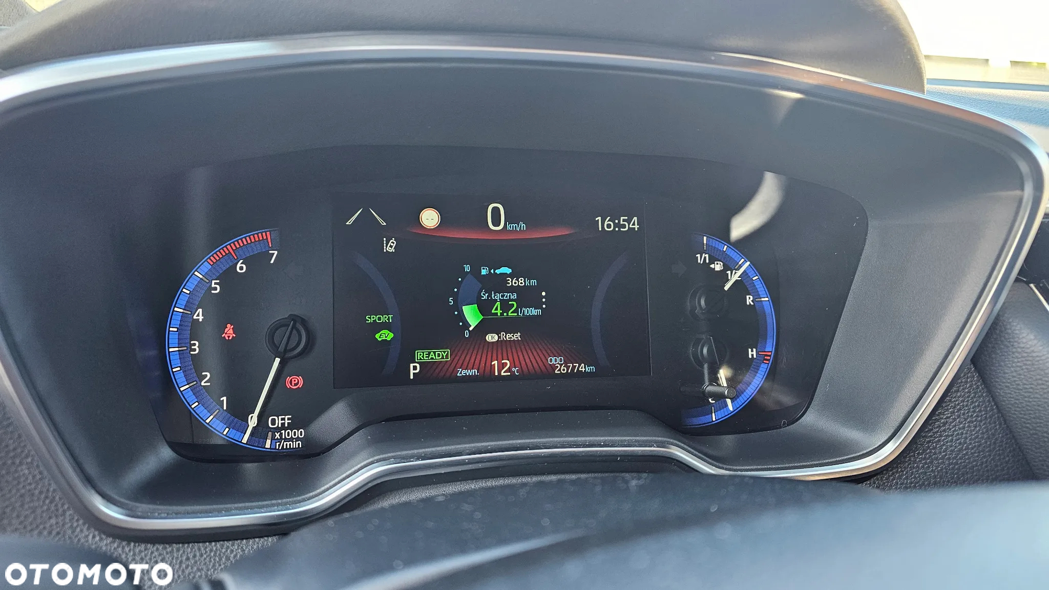 Toyota Corolla 1.8 Hybrid GR Sport - 8