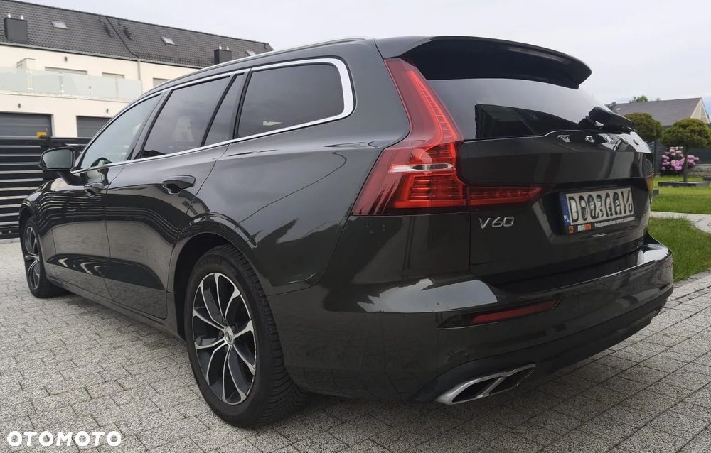 Volvo V60 D3 Momentum Pro - 3
