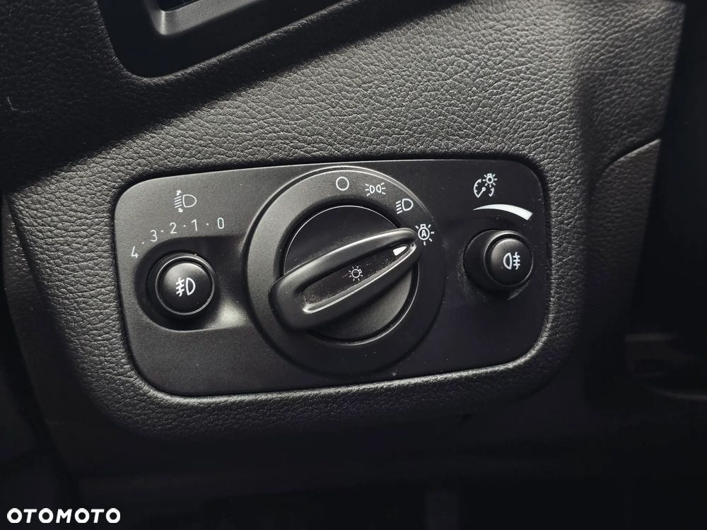 Ford Kuga 1.5 EcoBoost 2x4 Titanium - 29