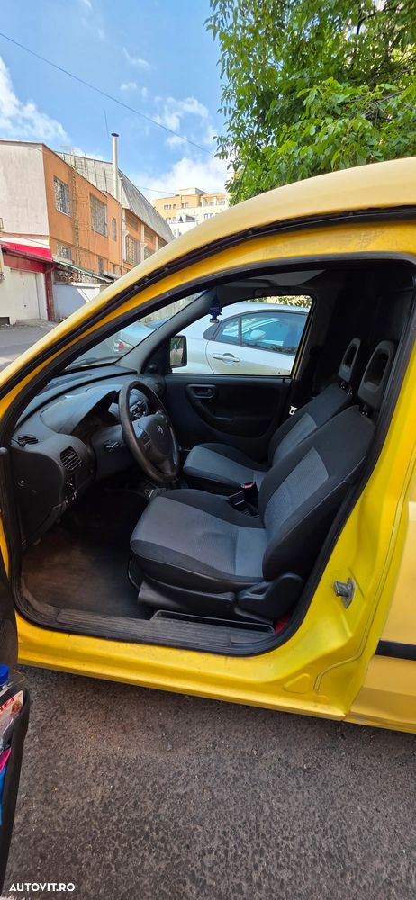 Opel Combo C - 11