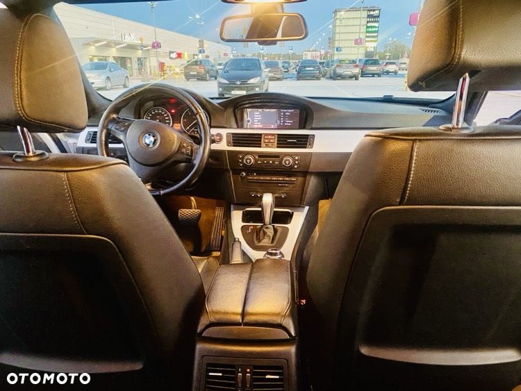 BMW Seria 3 320d xDrive DPF - 10