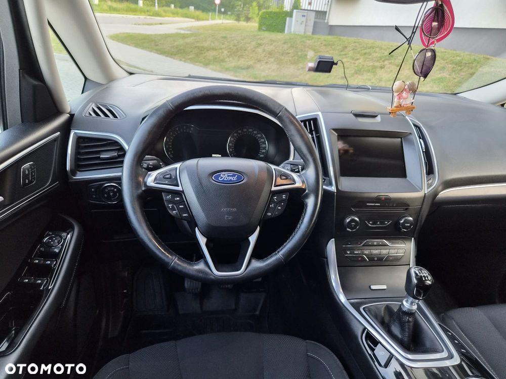 Ford S-Max 2.0 EcoBlue Titanium - 25