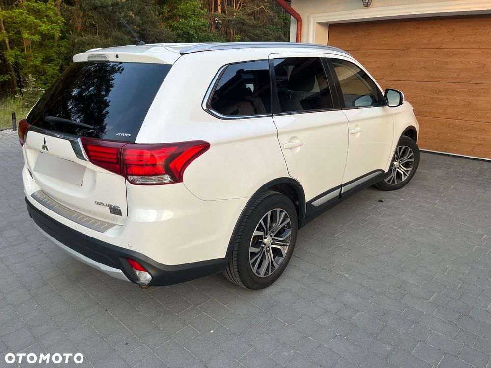 Mitsubishi Outlander 2.0 Intense + Navi 4WD CVT - 5