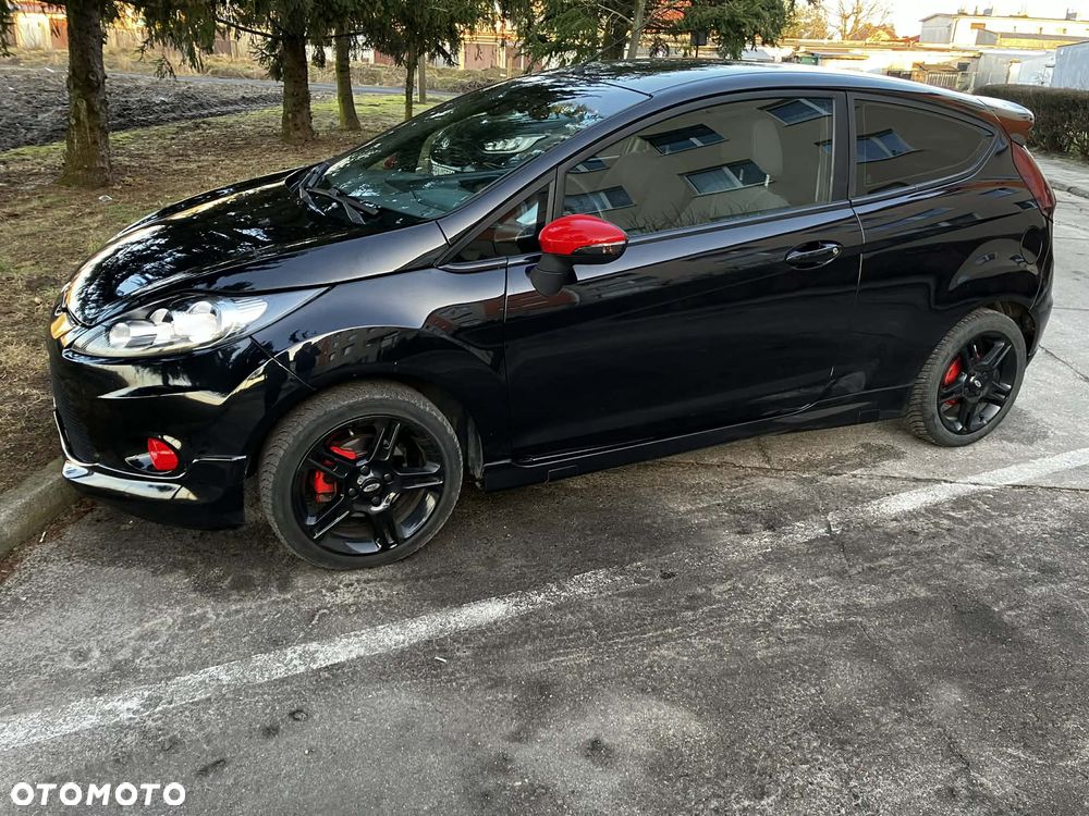 Ford Fiesta 1.4 Ghia - 9