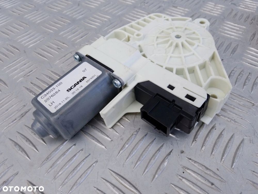 SILNICZEK SIŁOWNIK PODNOSZENIA SZYB SCANIA RS - 5