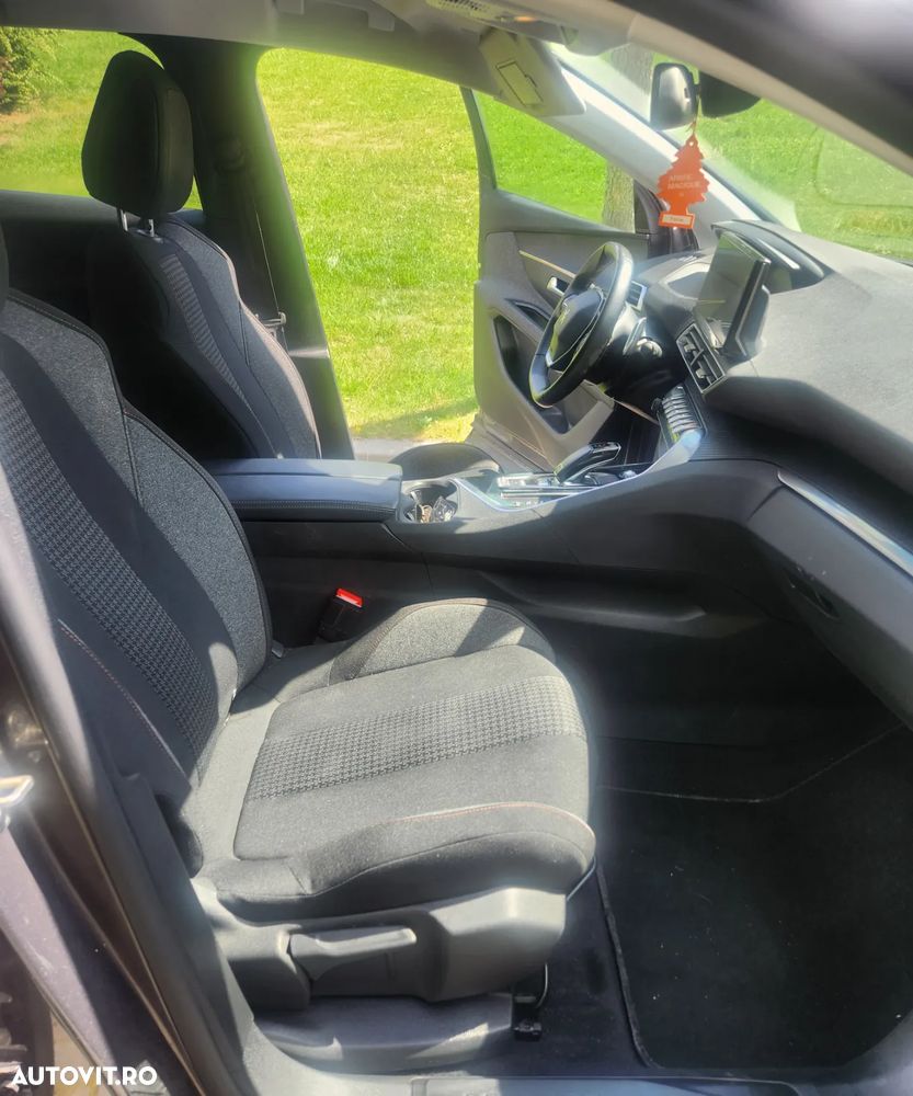 Peugeot 3008 PureTech 130 Stop & Start GPF EAT8 Active Business-Paket - 27