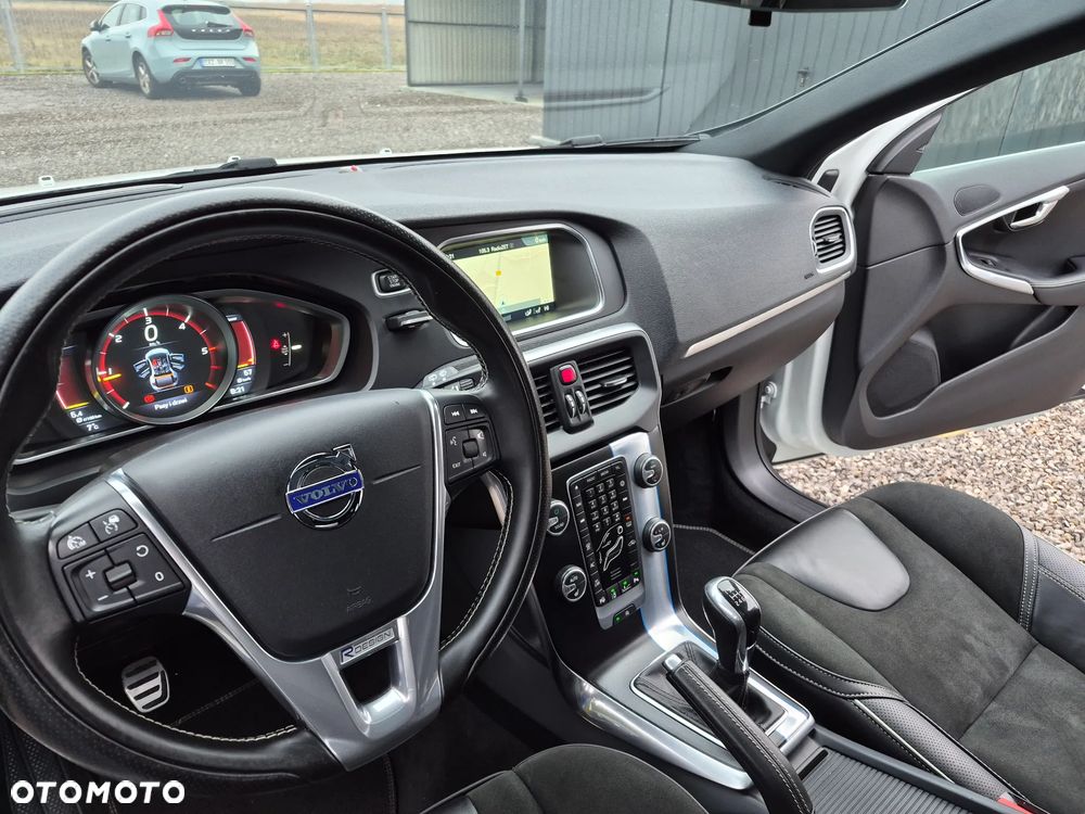 Volvo V40 D4 RDesign - 14