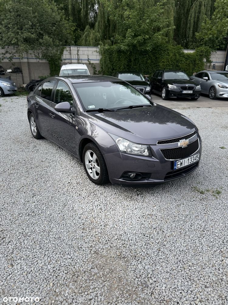 Chevrolet Cruze - 3