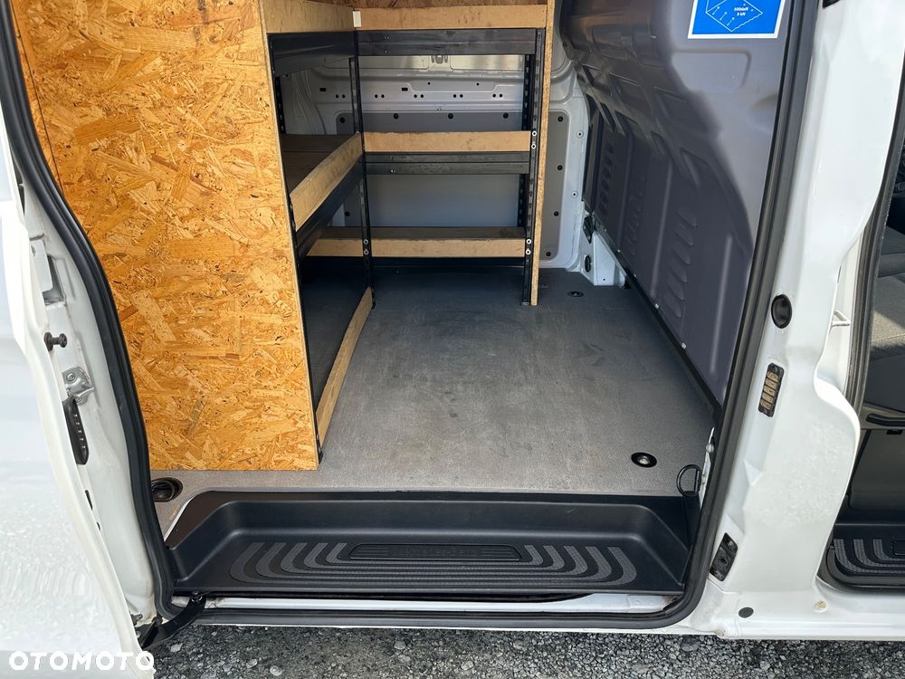 Mercedes-Benz VITO - 23