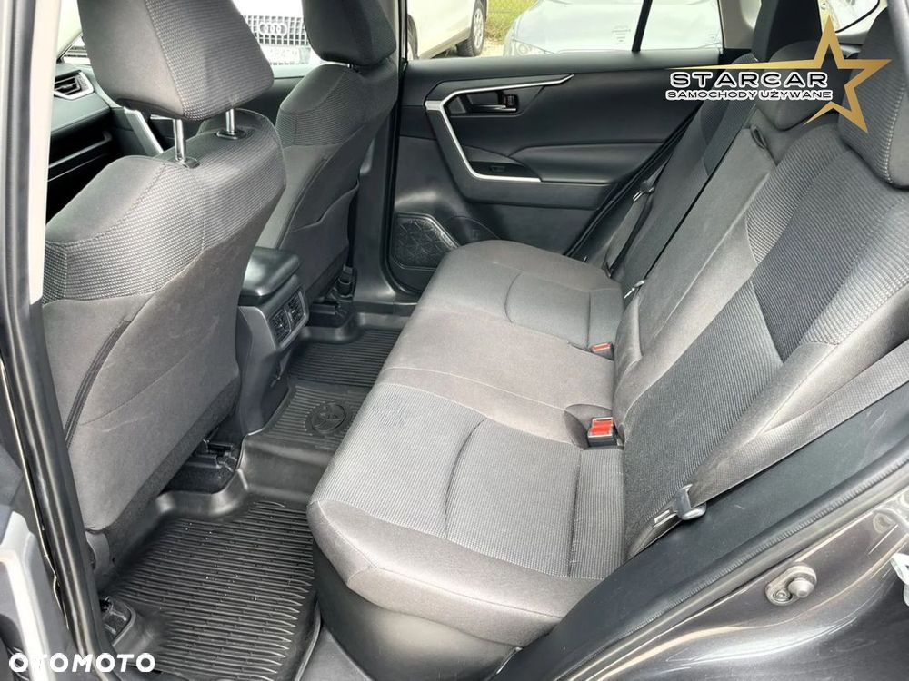 Toyota RAV4 - 11