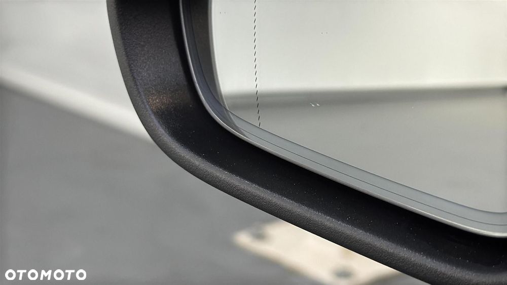 Mercedes-Benz CLA 200 d AMG Line 8G-DCT - 35