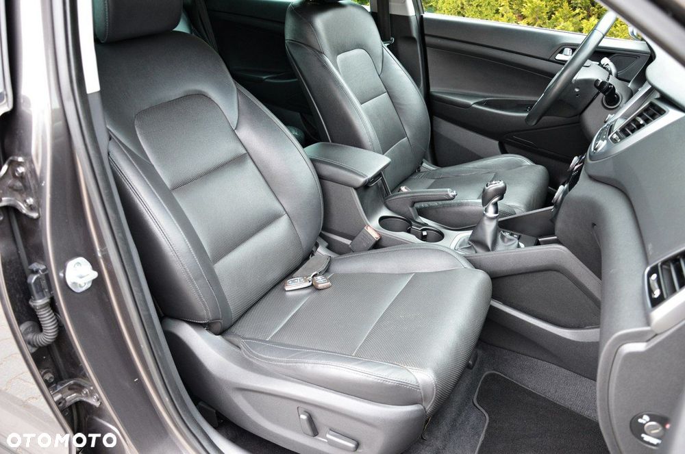 Hyundai Tucson blue 1.7 CRDi 2WD Advantage - 35