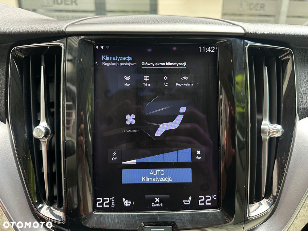 Volvo XC 60 T5 AWD Momentum - 32