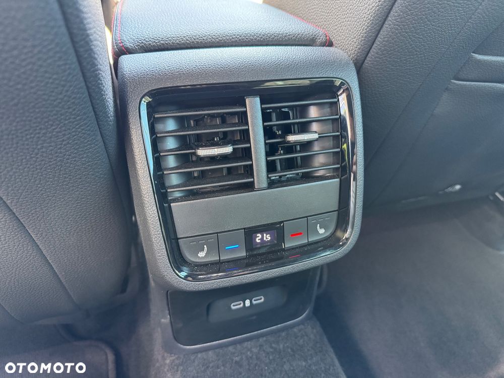 Skoda Octavia 2.0 TSI RS DSG - 24