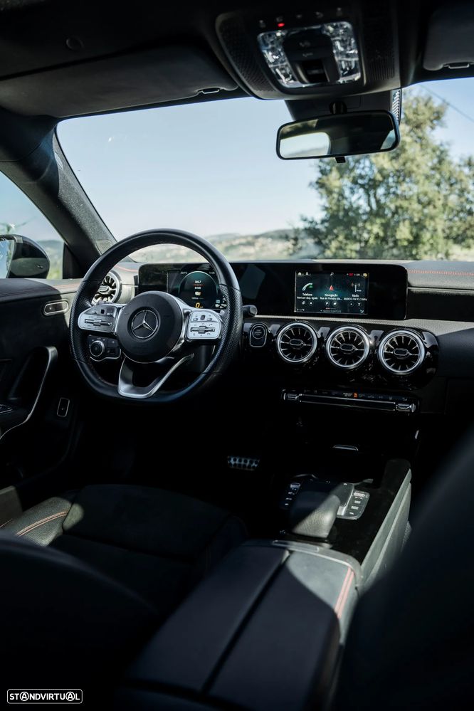 Mercedes-Benz CLA 250 e 8G-DCT AMG Line - 24