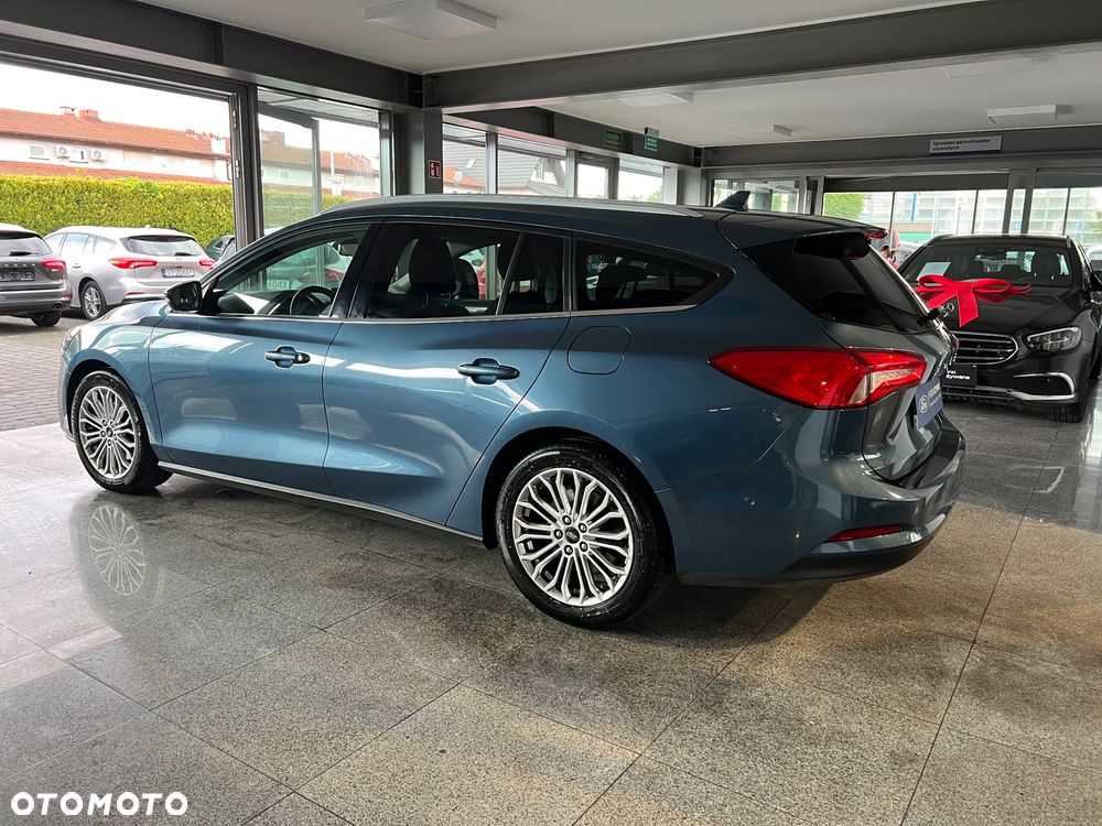 Ford Focus 1.0 EcoBoost Titanium Business - 11