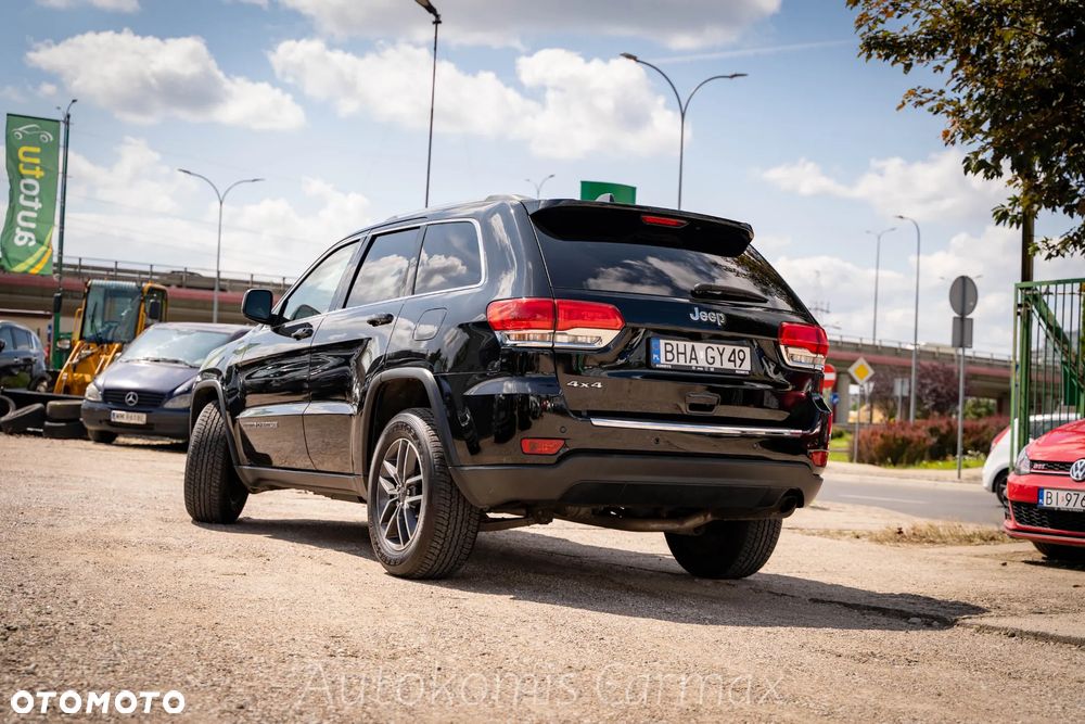 Jeep Grand Cherokee - 11