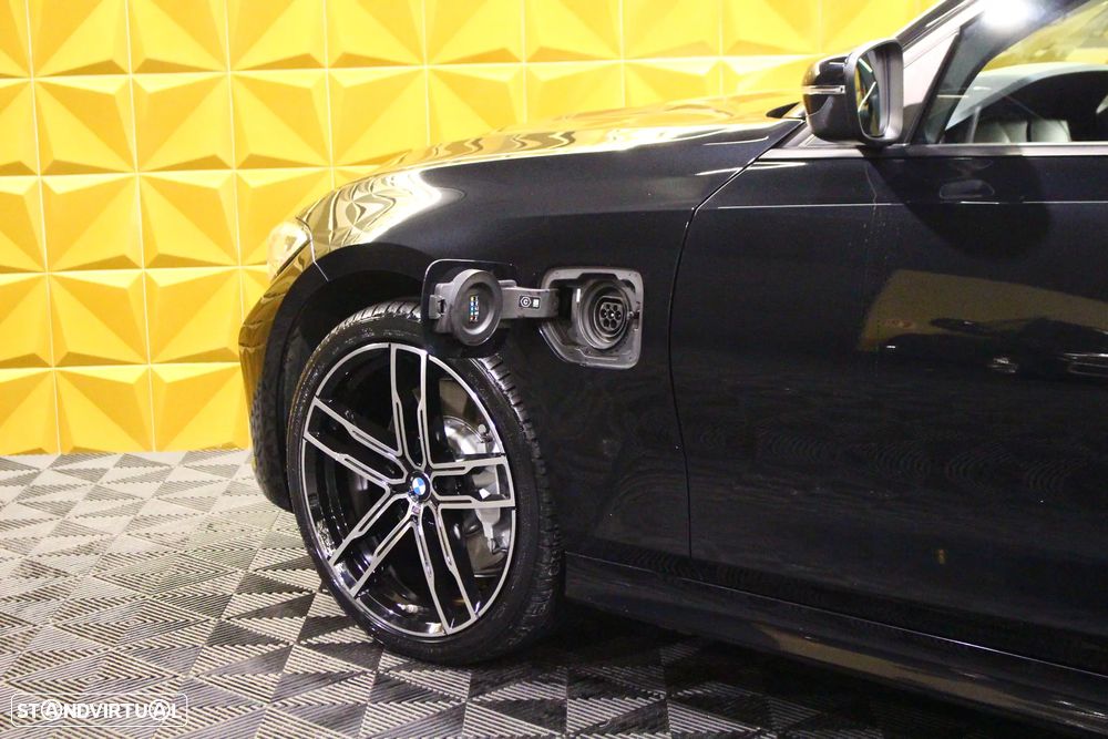 BMW 330 e Line Sport Auto - 15