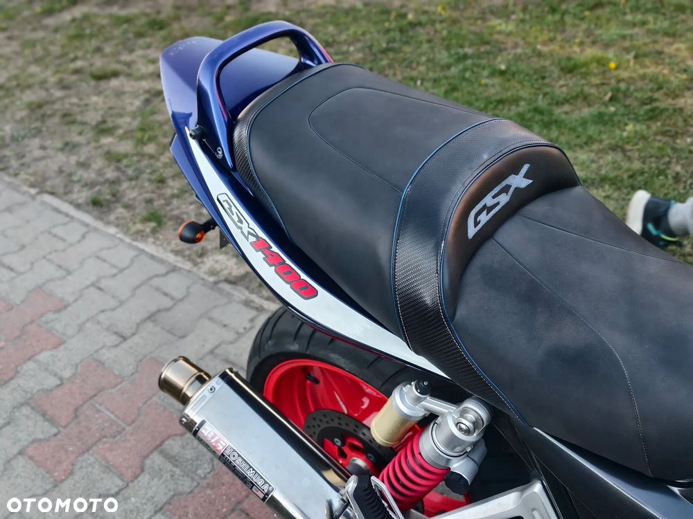 Suzuki GSX - 7