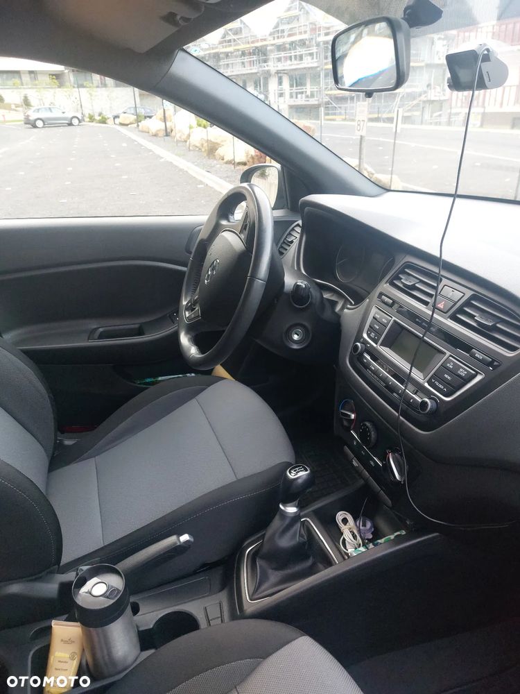 Hyundai i20 - 8