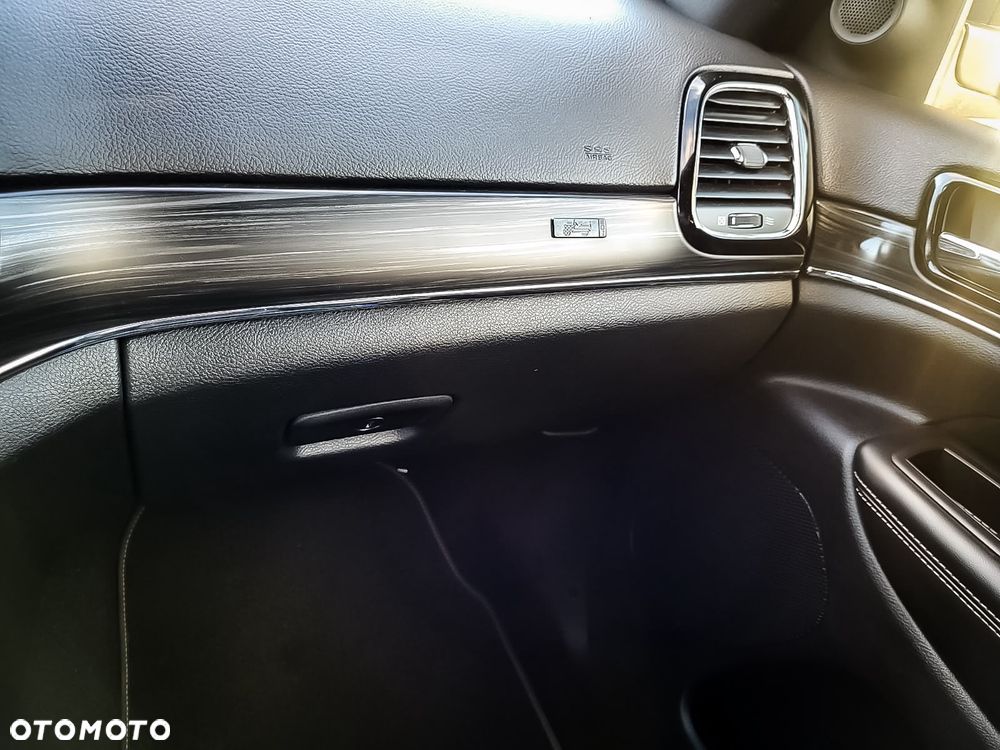 Jeep Grand Cherokee 3.6 V6 Limited - 22