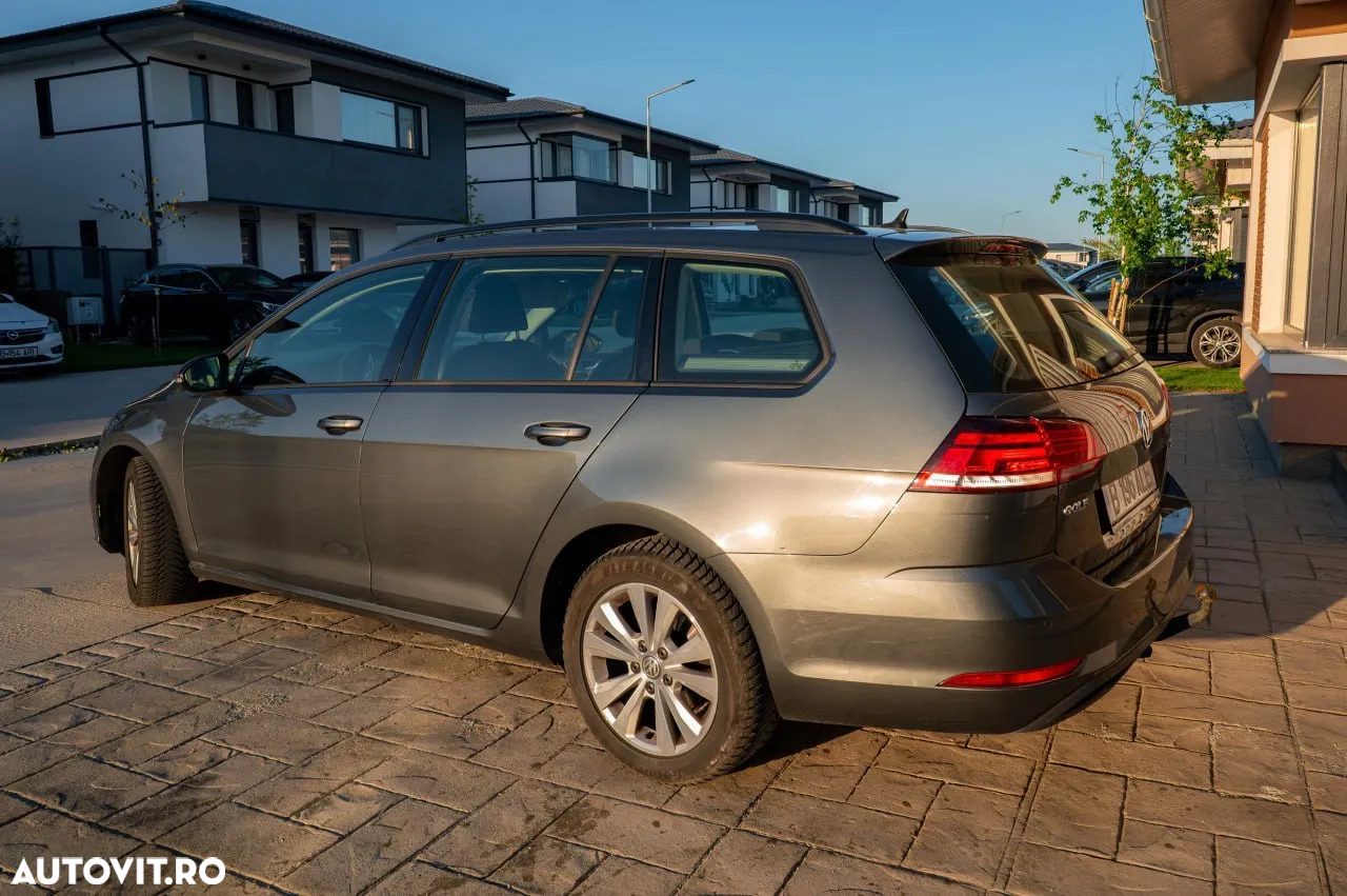 Volkswagen Golf 1.6 TDI Highline - 3