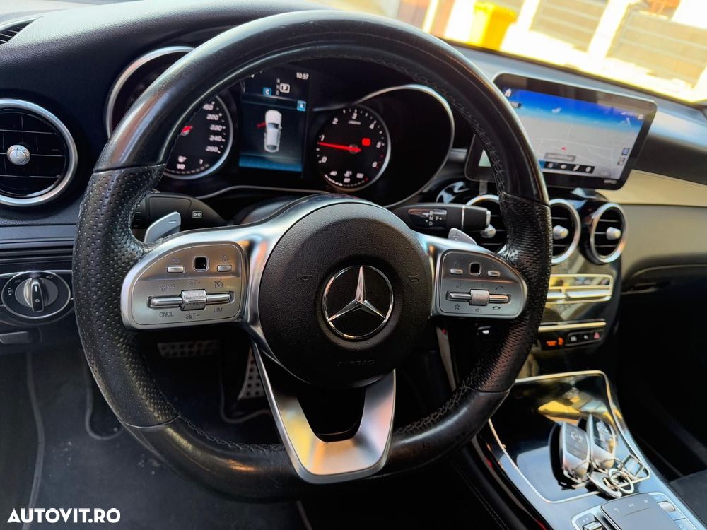 Mercedes-Benz GLC Coupe 300 d 4Matic 9G-TRONIC AMG Line - 15