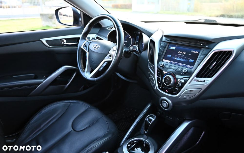 Hyundai Veloster - 22