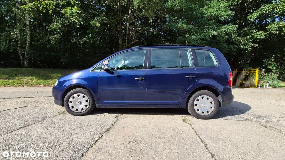 Volkswagen Touran - 9