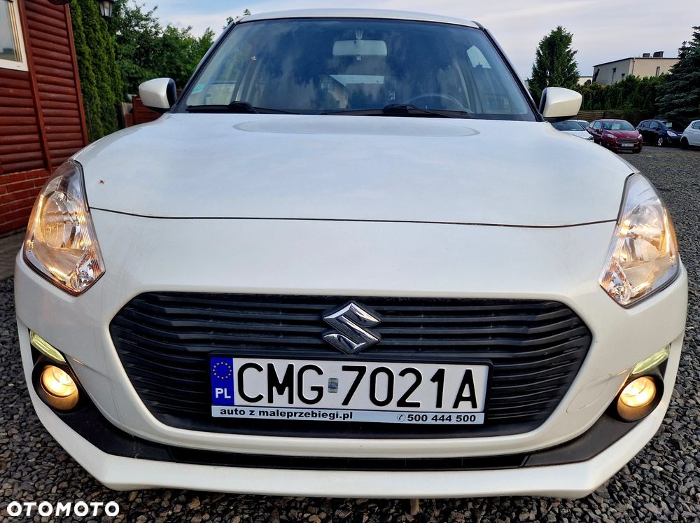 Suzuki Swift 1.2 Premium Plus - 4