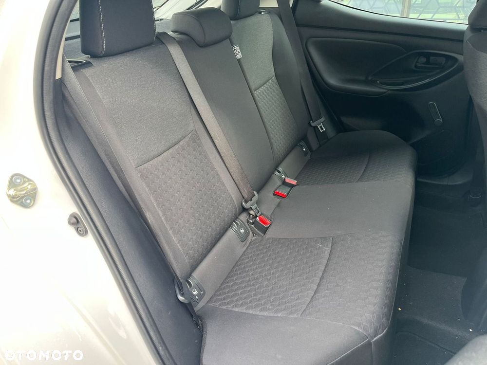 Toyota Yaris - 7