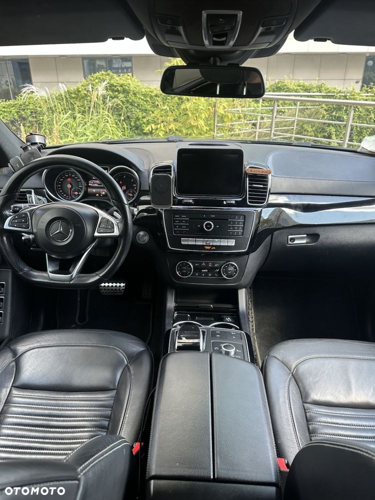 Mercedes-Benz GLS 350 d 4-Matic - 16