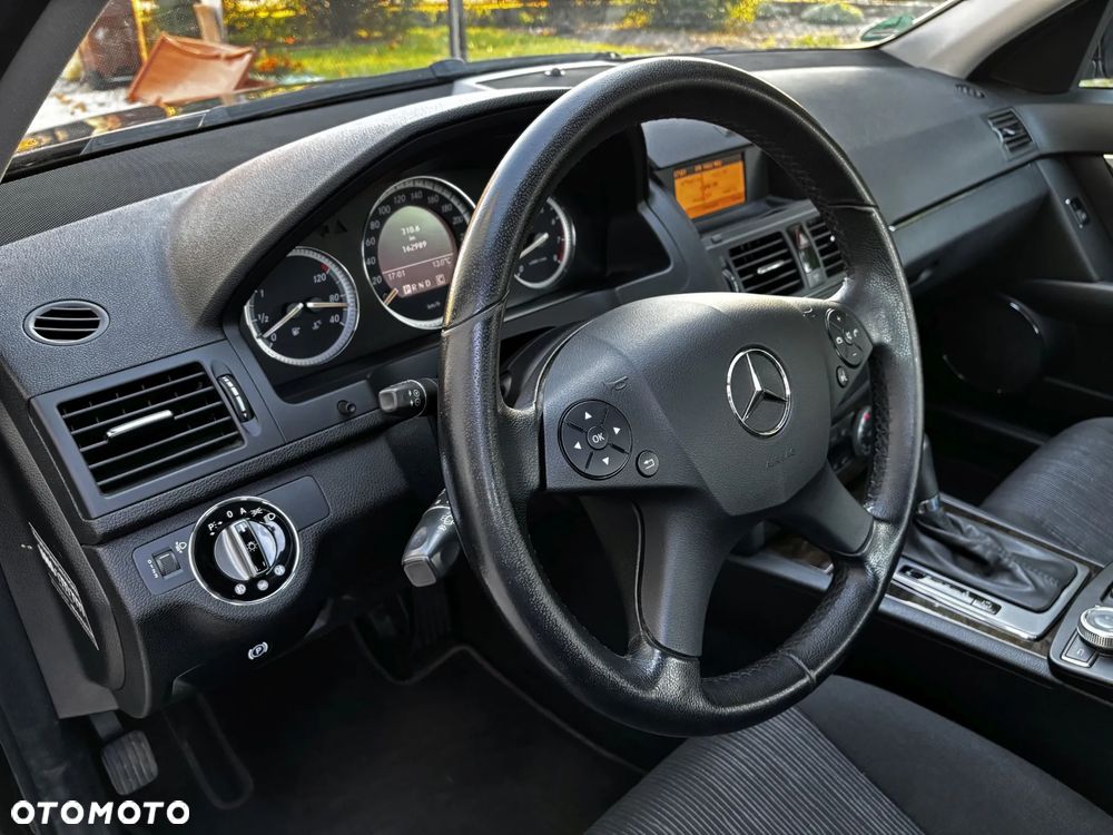 Mercedes-Benz Klasa C 180 Kompressor Automatik Elegance - 32