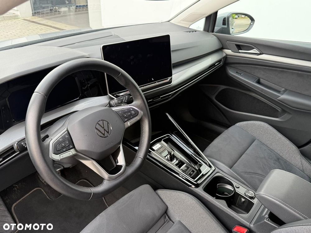 Volkswagen Golf 1.5 eTSI mHEV Style DSG - 11
