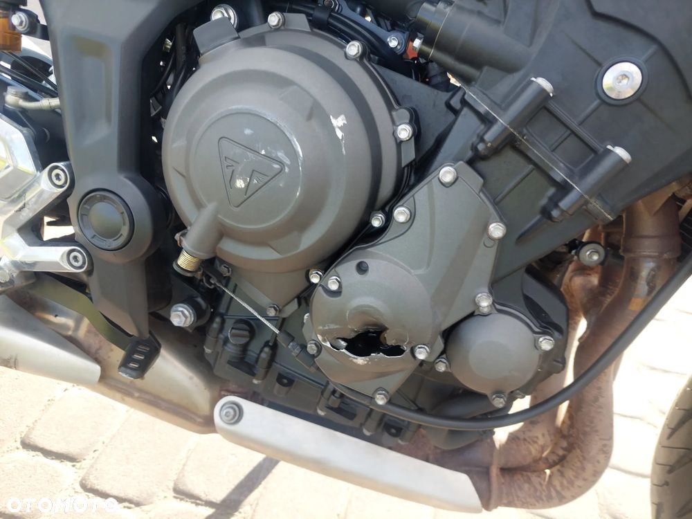 Triumph Trident - 9