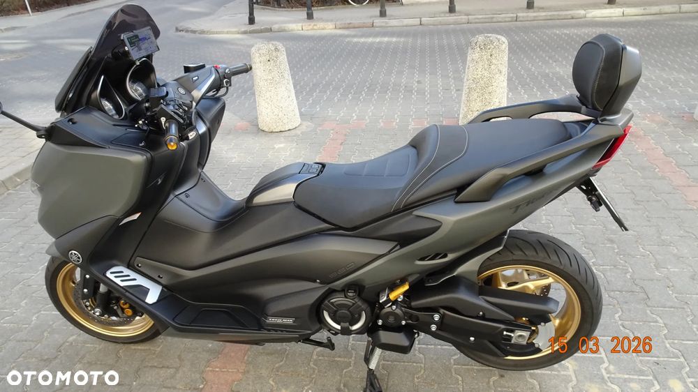 Yamaha Tmax - 24