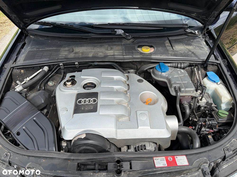Audi A4 Limousine - 10