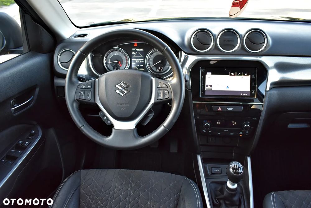 Suzuki Vitara 1.4 Boosterjet mHEV Elegance 4WD - 28