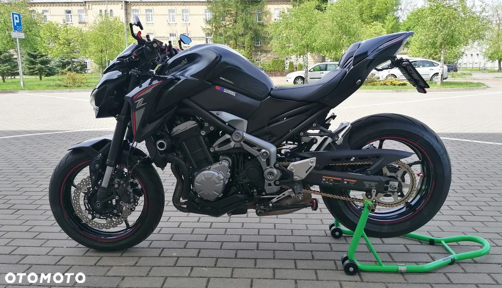 Kawasaki Z 900 - 6