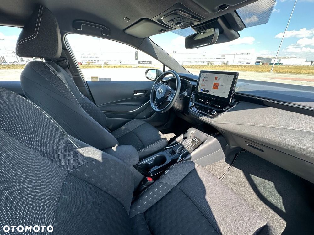 Toyota Corolla 1.8 Hybrid Comfort - 17