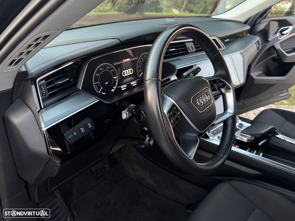 Audi e-tron - 22