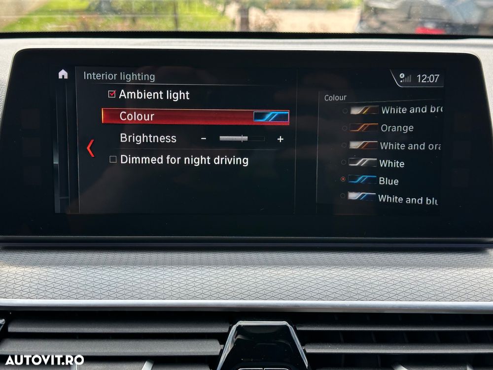 BMW Seria 5 520d Aut. M Sport Edition - 28